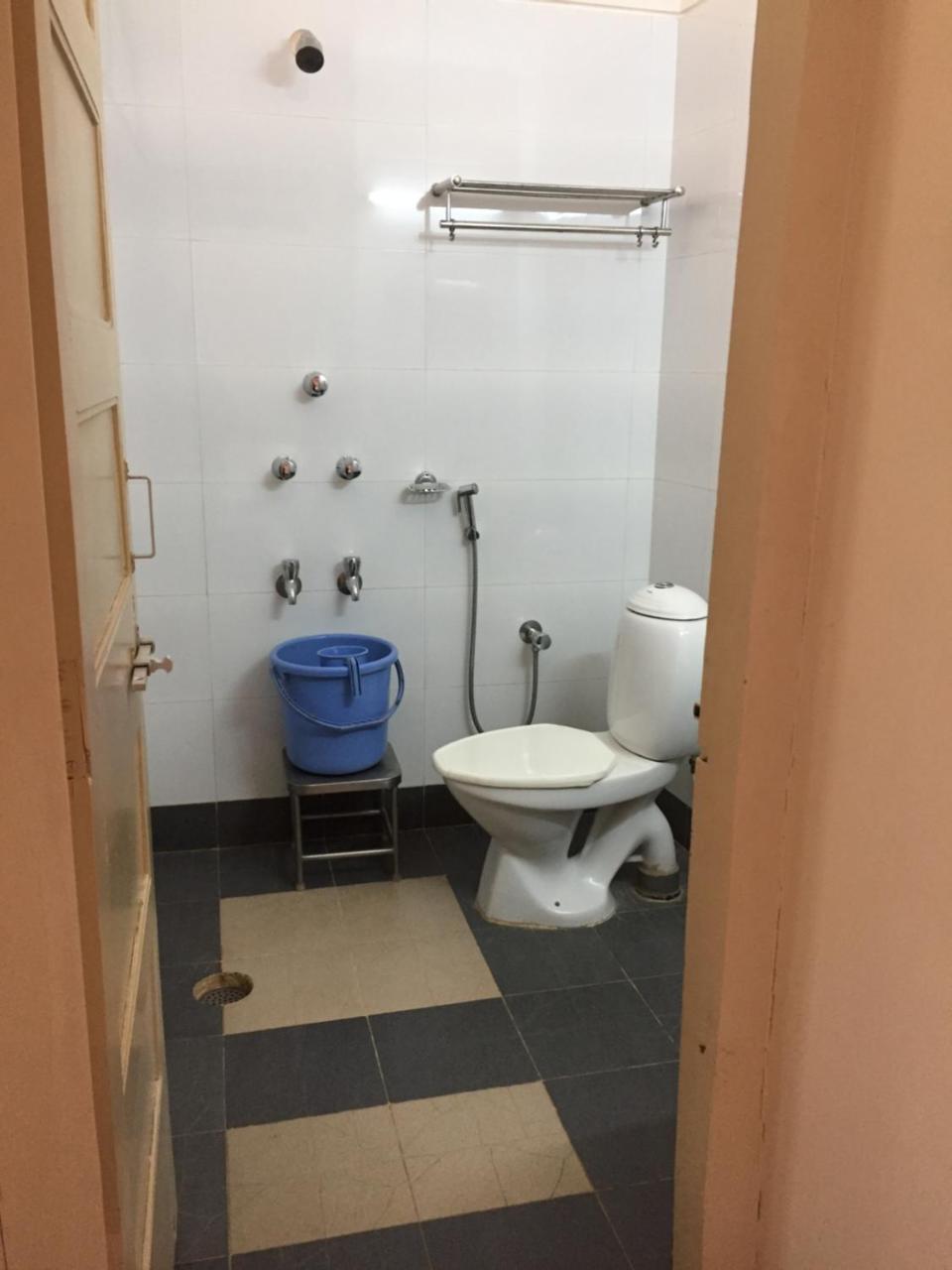 Hotel Satkar Cafeteria ベルガウム エクステリア 写真